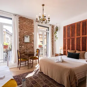 Off Beat - Self-check-in - Sleep Conscious 3*, San Sebastian Spain